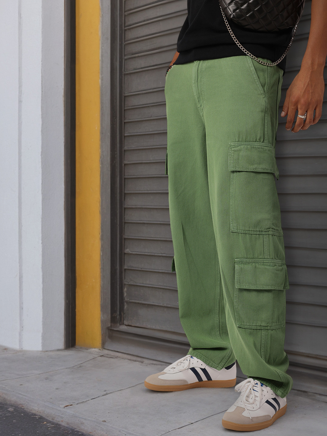 

Kook N Keech Men Trendy Grunge Relaxed Fit Cargo Jeans, Green