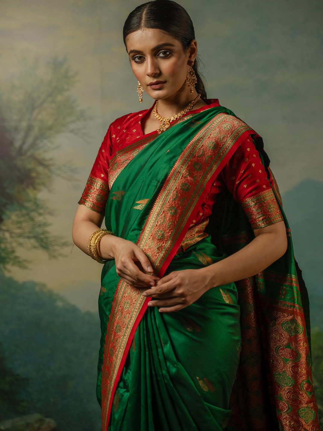 

Sangria Woven Design Banarasi Saree, Green