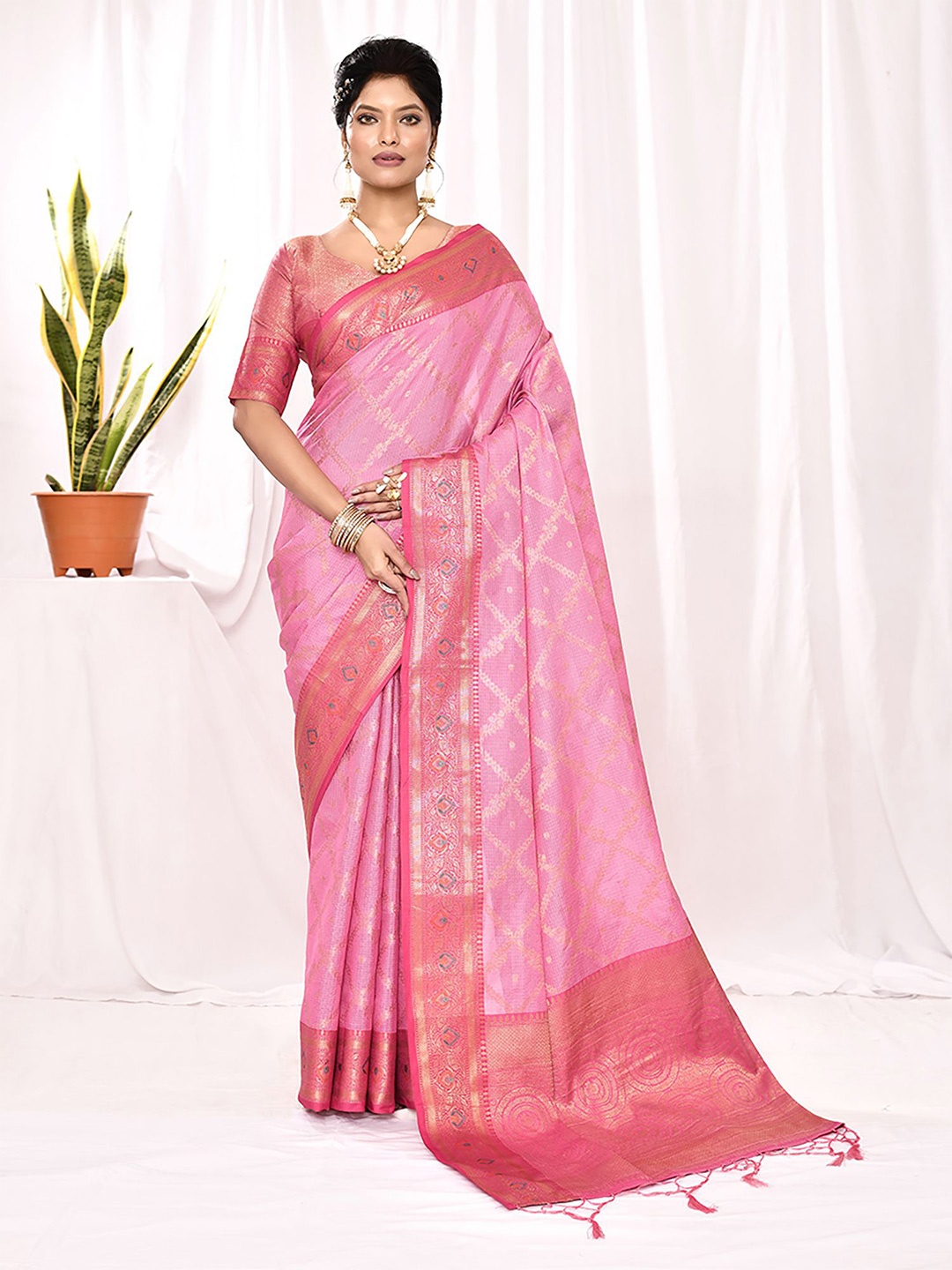 

elora Woven Design Zari Banarasi Saree, Pink