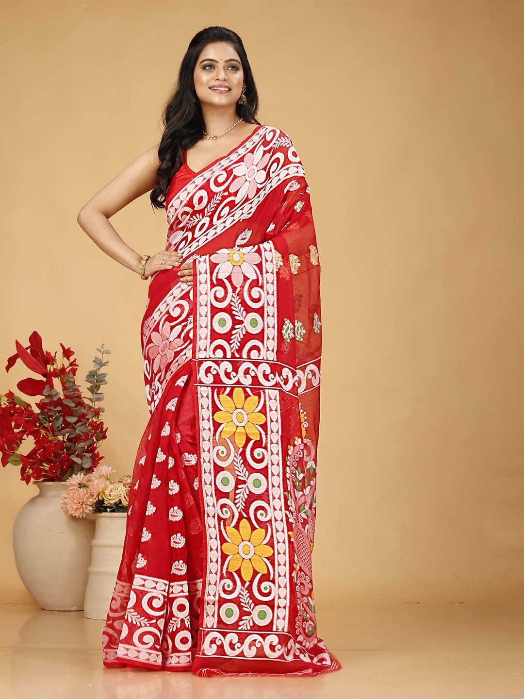 

SLAGHA Woven Design Zari Jamdani Saree, Red