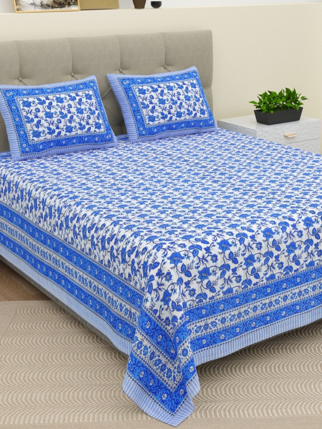 

The Craft Monk Blue Floral Printed 210 TC Cotton King Bedsheet with 2 Pillow Covers