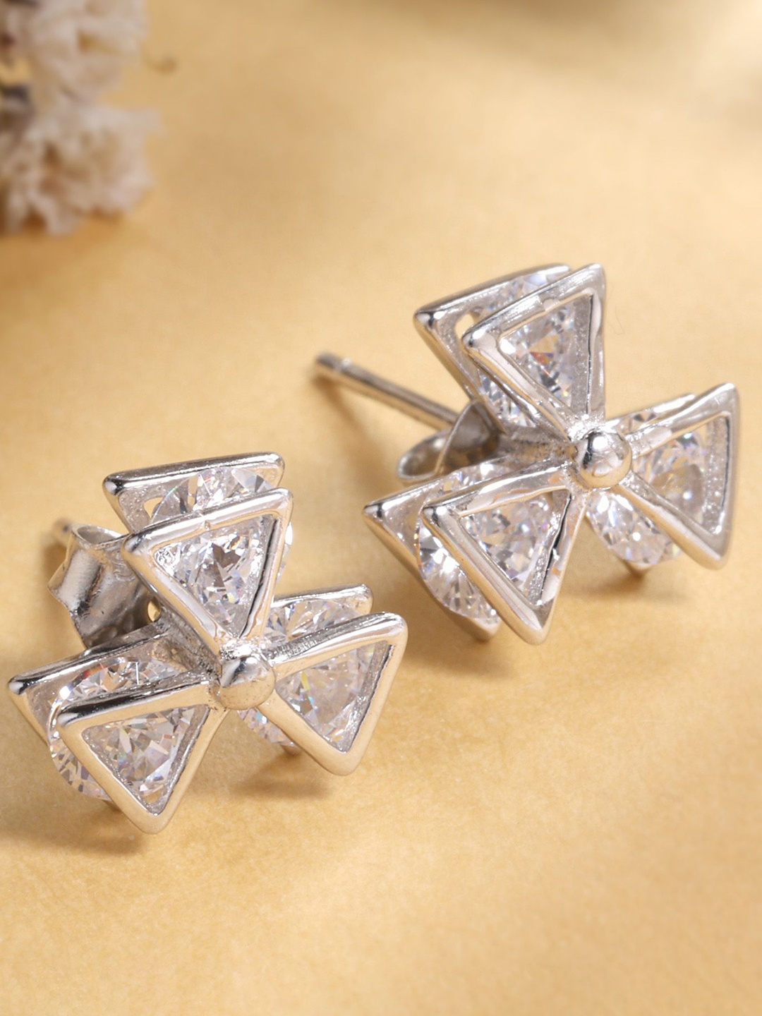 

DEESSA 925 Sterling Silver Rhodium Plated Stone Studded Floral Studs