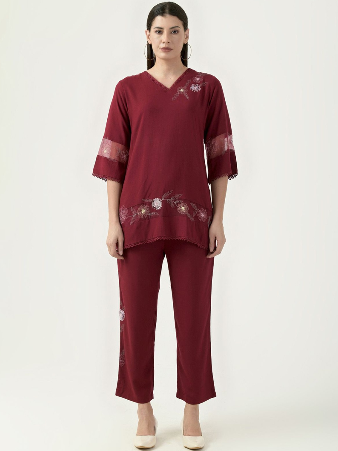 

Albion By CnM Embroidered Short Sleeves Tunic With Trousers, Maroon