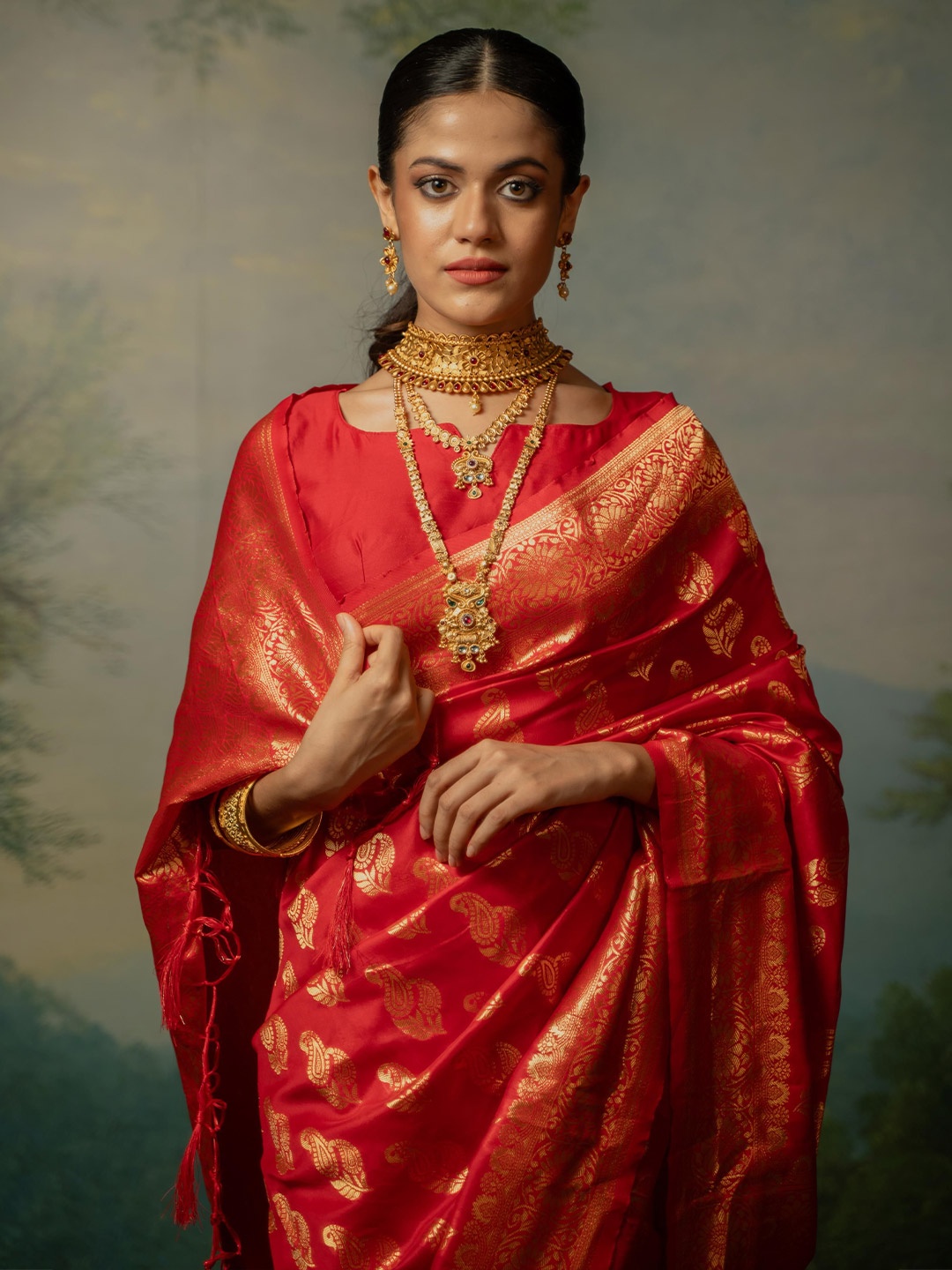 

Sangria Woven Design Kanjeevaram Saree, Red