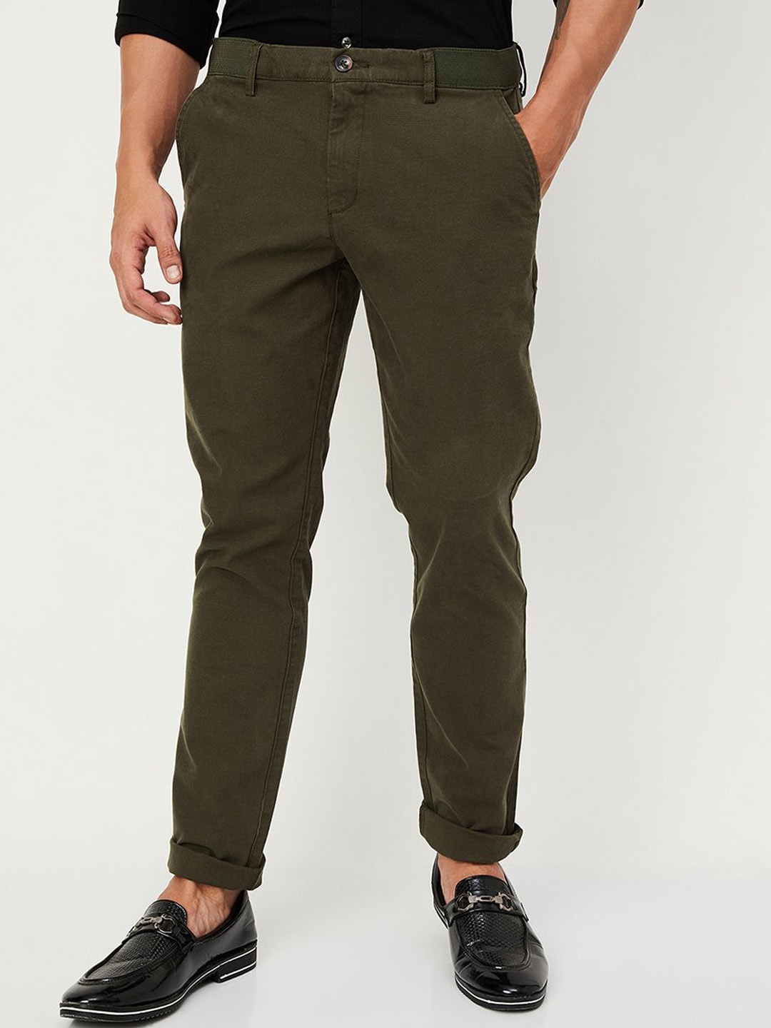 

max Men Solid Chinos Trousers, Green