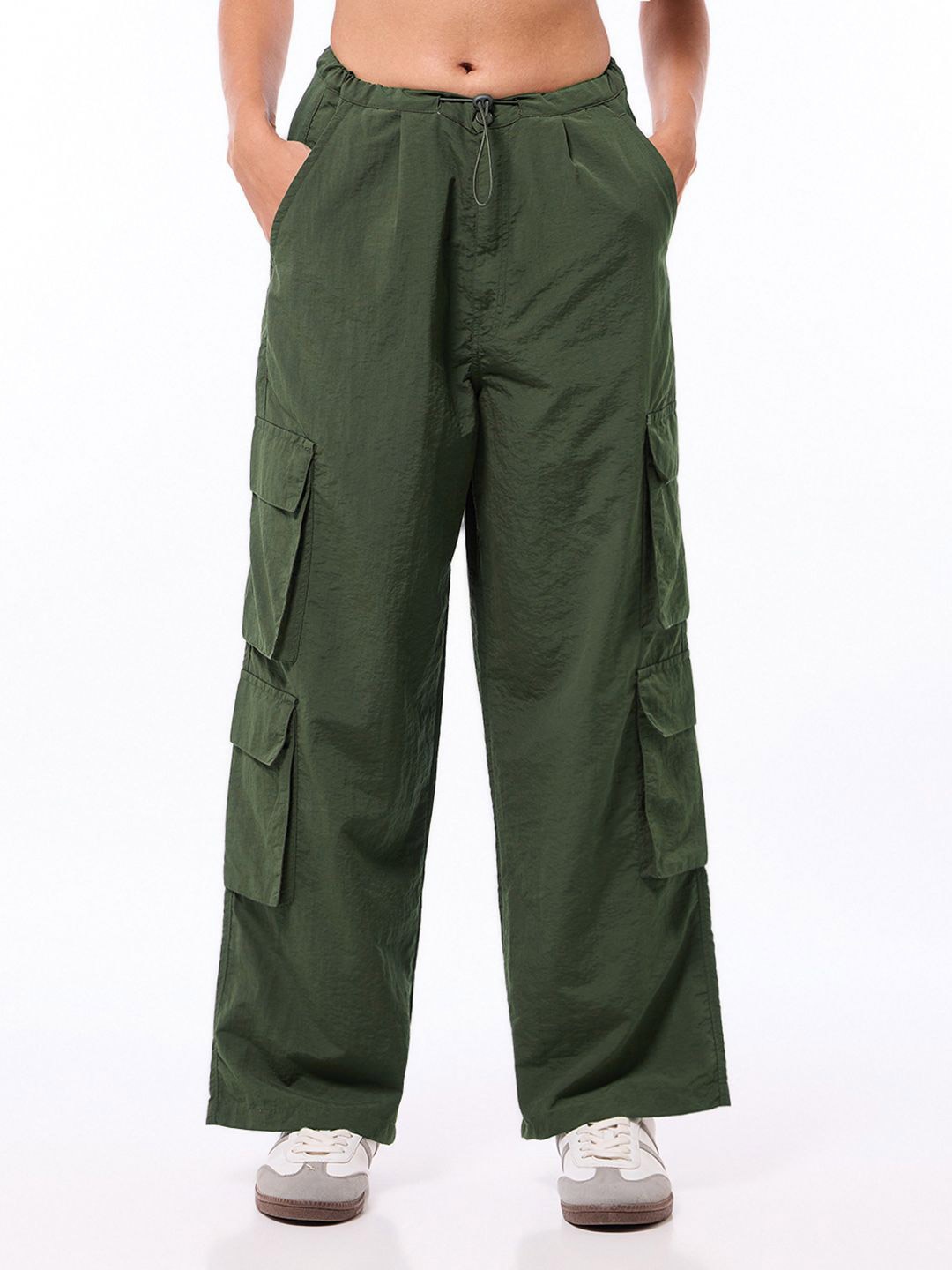 

Bewakoof Women Baggy Loose Fit High-Rise Cargo Parachute Pants, Green