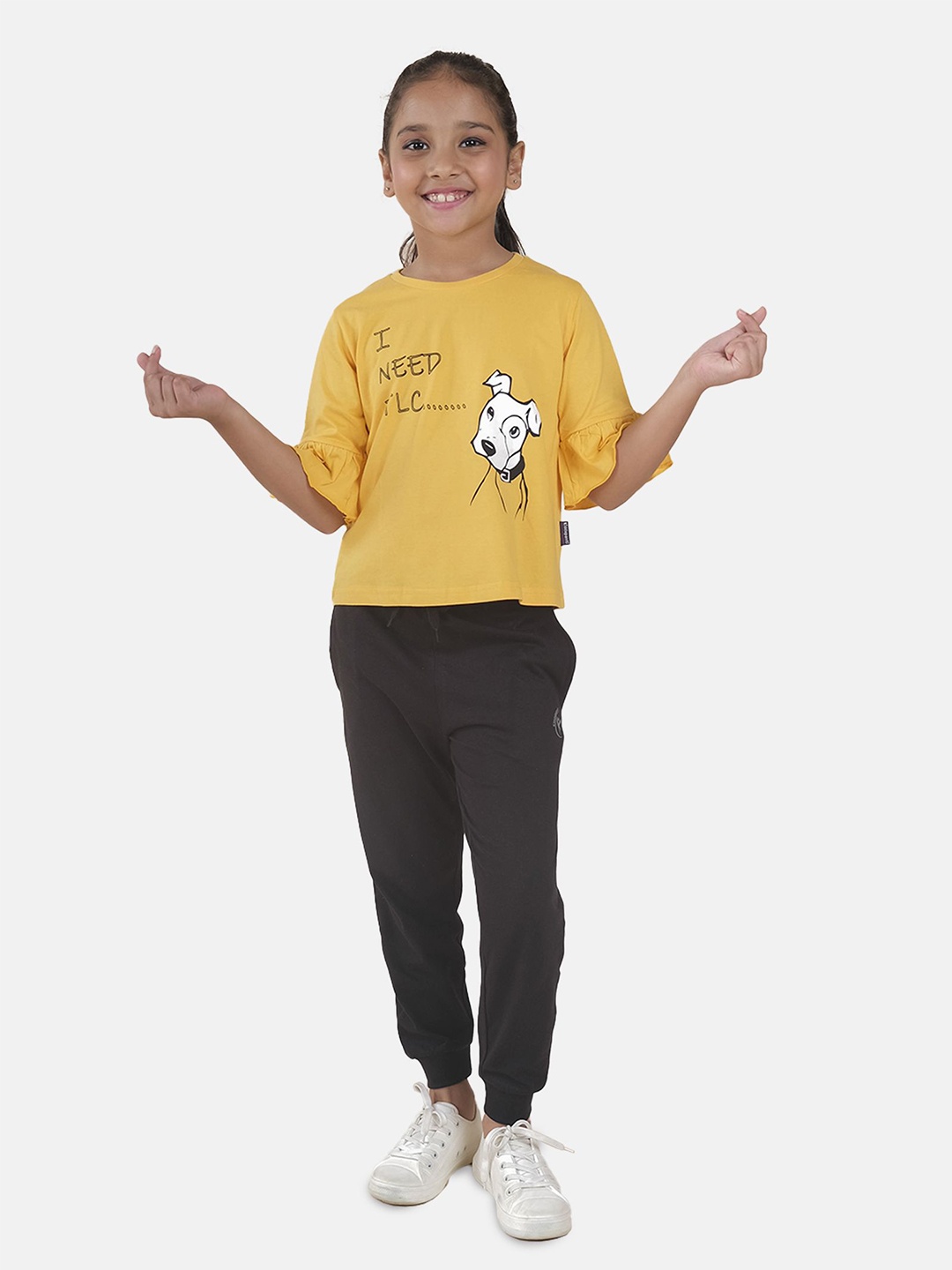 

KiddoPanti Girls Printed Pure Cotton T-shirt & Joggers, Yellow