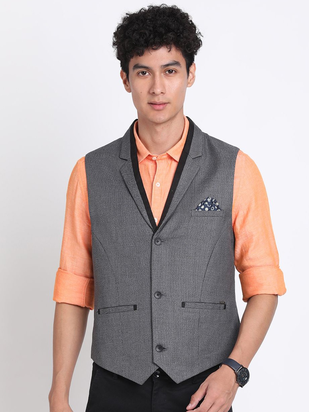 

Turtle Men Pure Cotton Self Design Waist Coat, Grey