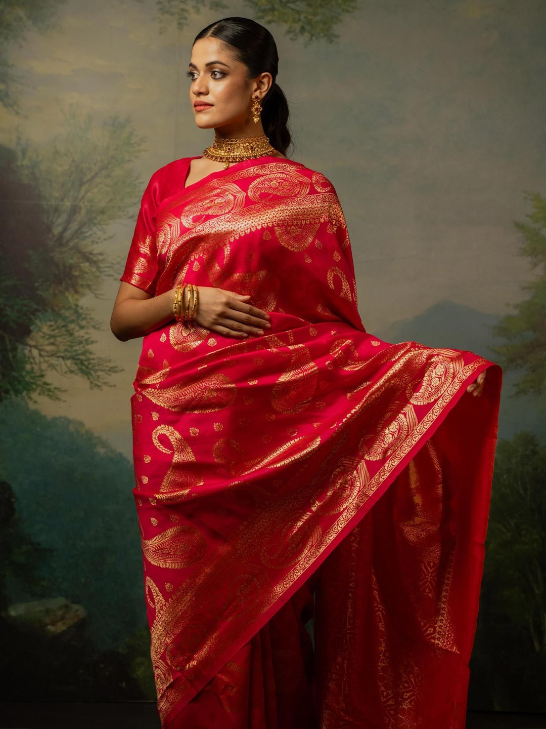 

Sangria Woven Design Kanjeevaram Saree, Red