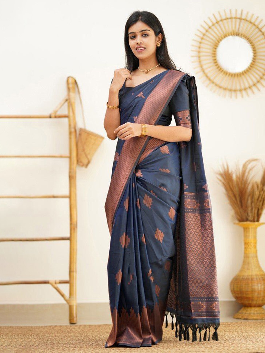 

Quelea Ethnic Motifs Zari Pure Silk Banarasi Saree, Blue