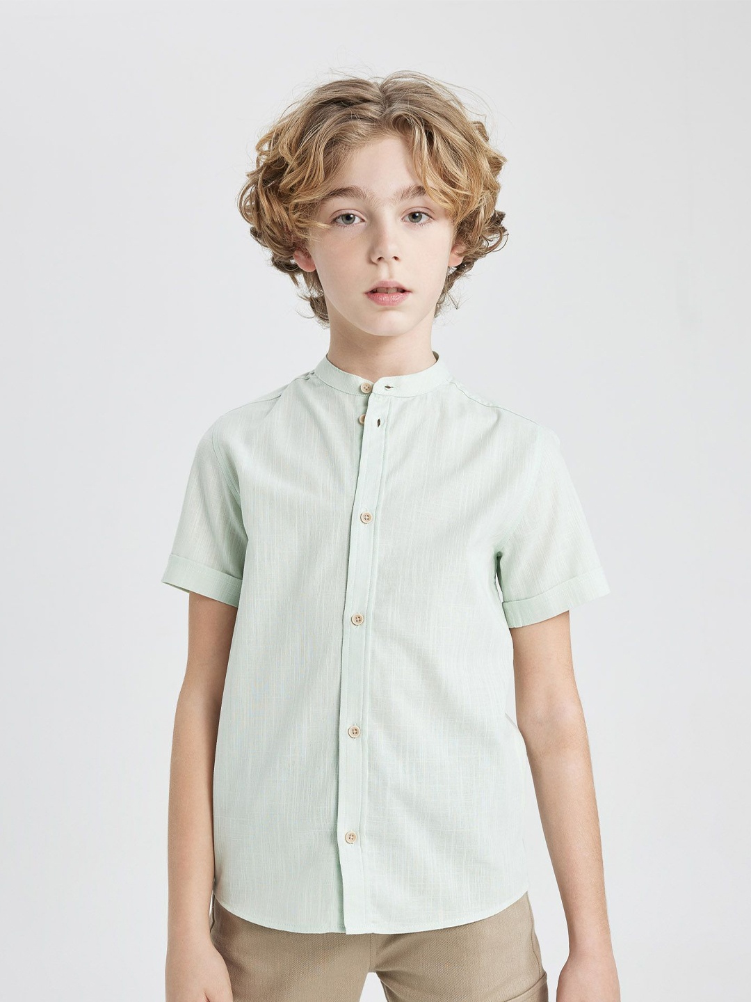 

DeFacto Boys Mandarin Collar Solid Cotton Casual Shirt, Green