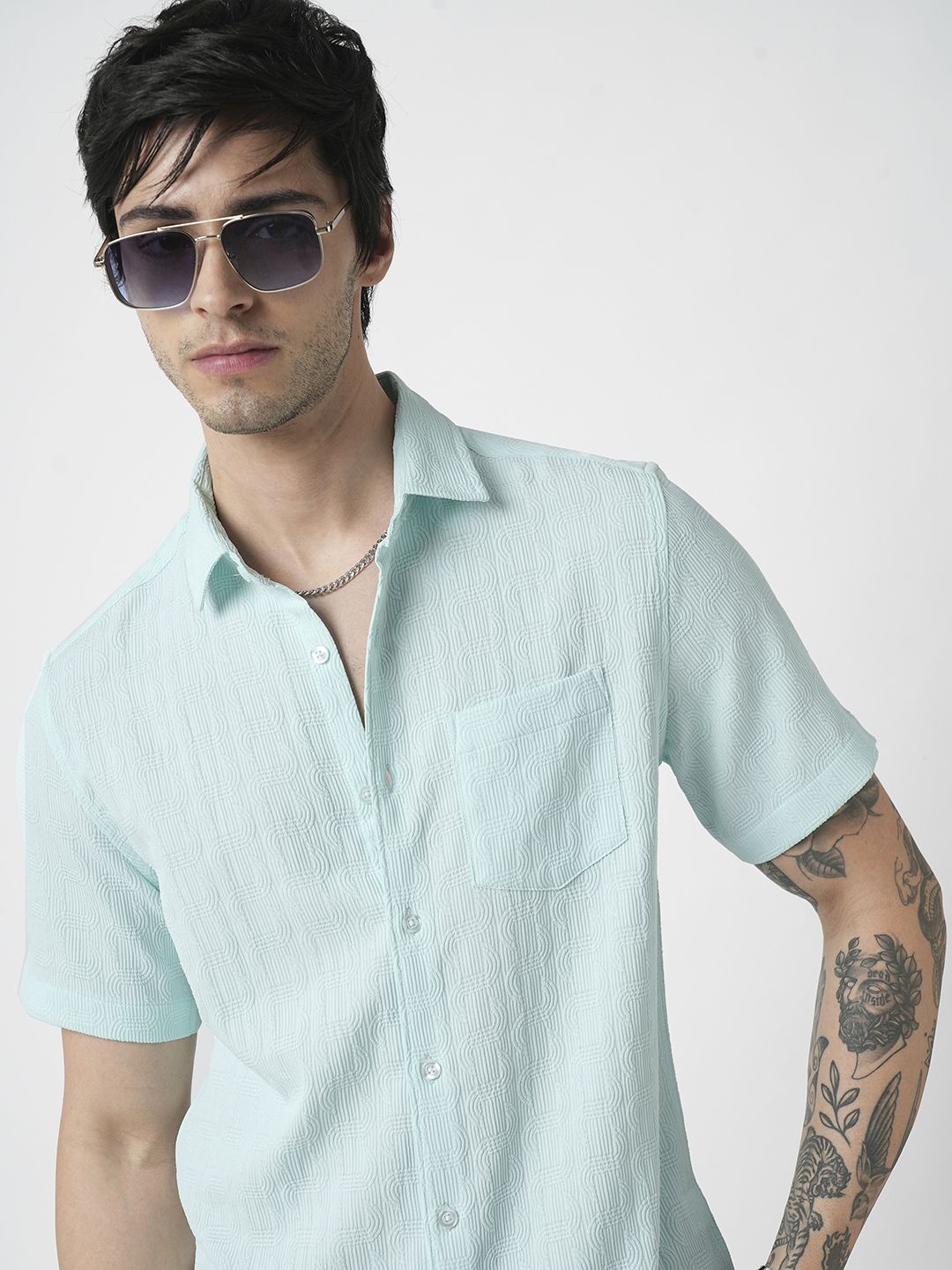 

VASTRADO Men Classic Spread Collar Solid Slim Fit Casual Shirt, Turquoise blue