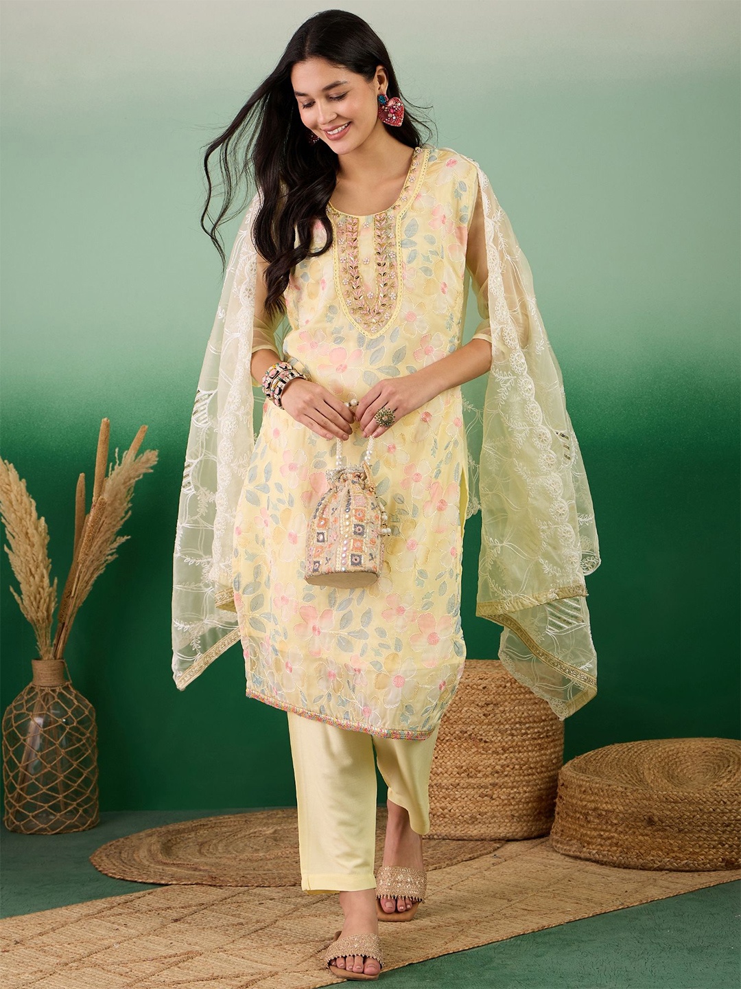 

Maroosh Women Floral Printed Beads & Stones Organza Kurta & Trousers with Dupatta, Yellow