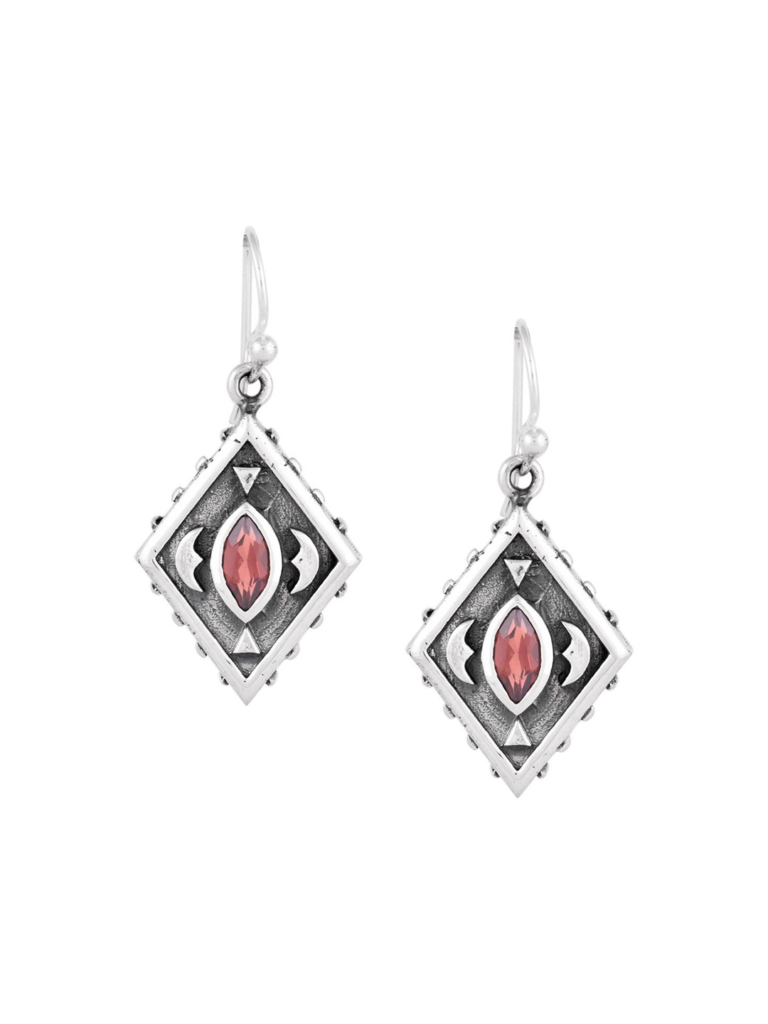 

Indianshelf 92.5 Sterling Silver Stone Studded Drop Earrings