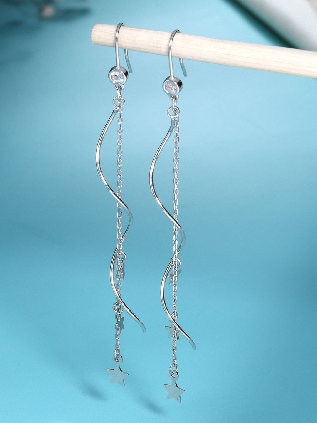 

DEESSA 925 Sterling Silver Rhodium Plated Star Shaped Drop Earrings