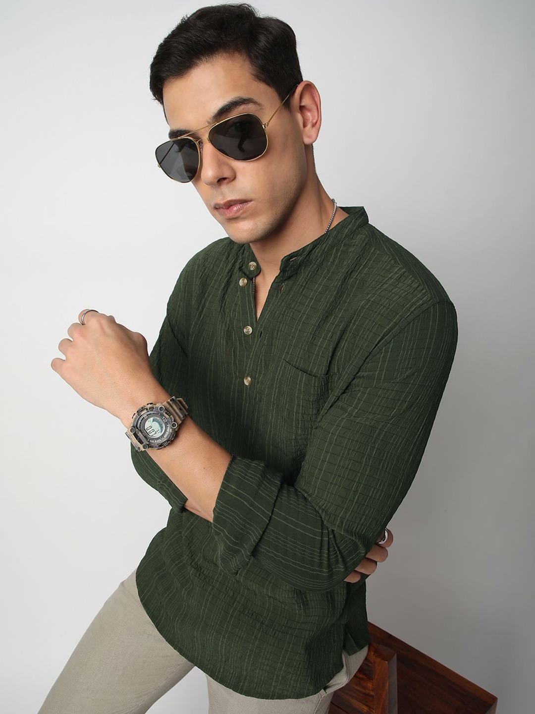 

VASTRADO Striped Woven Design Mandarin Collar Kurta, Olive