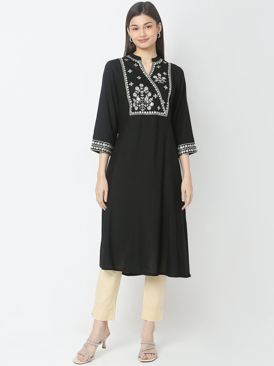 

Ethnicity Floral Yoke Design Thread Work Mandarin Collar Anarkali Kurta, Black