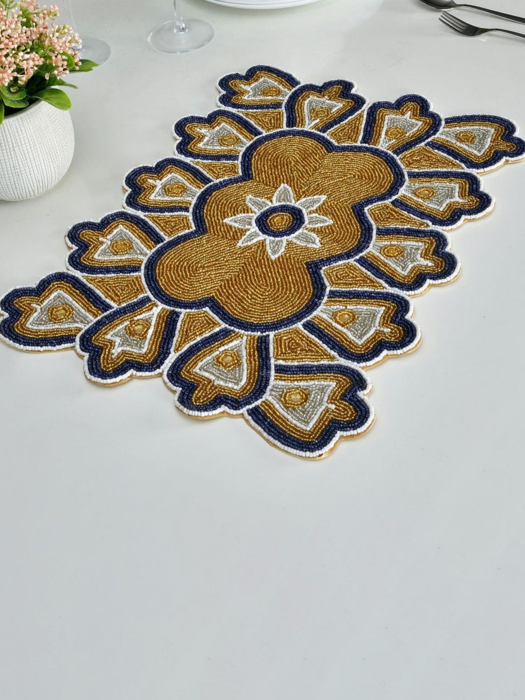 

Athome by Nilkamal Yellow & Blue Floral Embellished Beaded Table Placemat