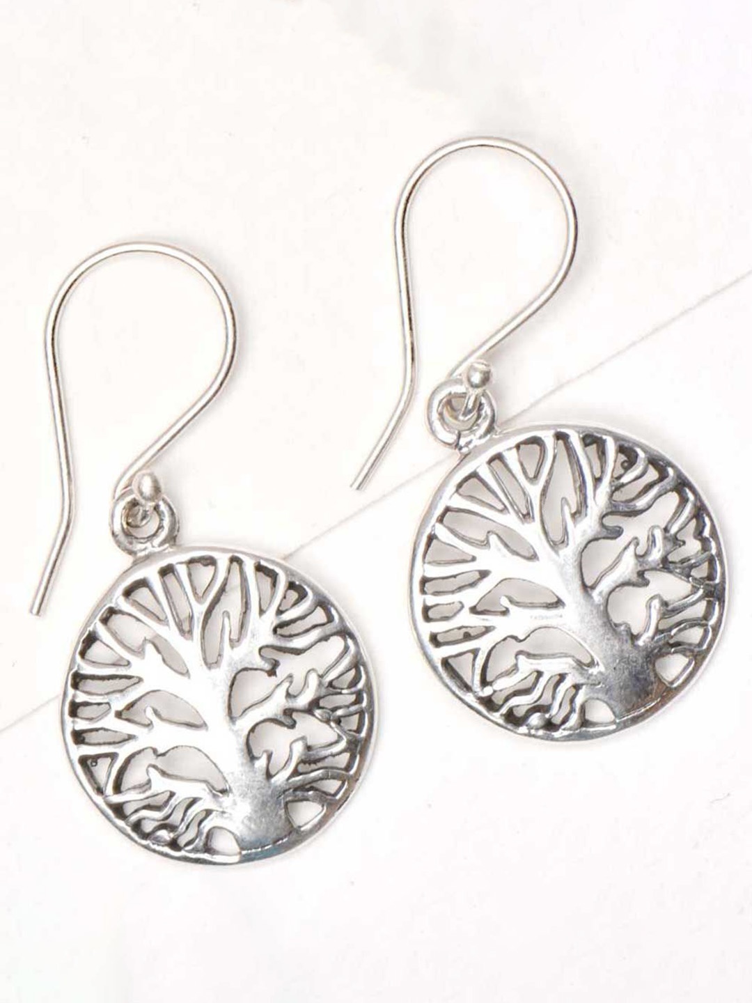 

Indianshelf 92.5 Sterling Silver Contemporary Drop Earrings