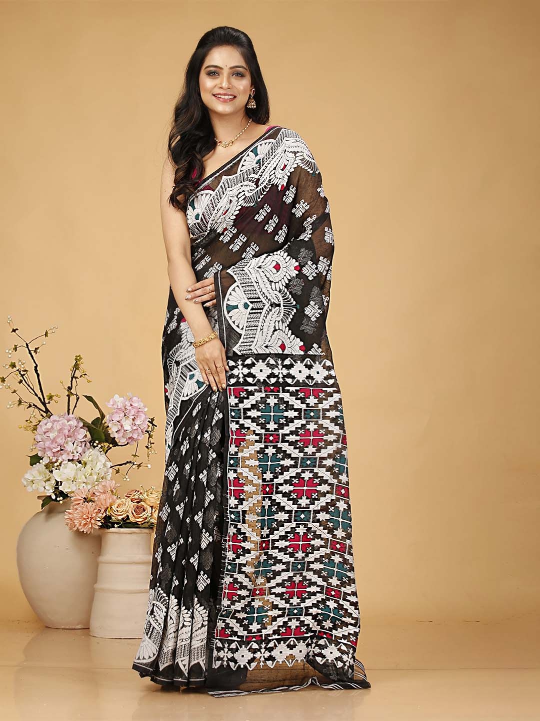 

SLAGHA Woven Design Jamdani Saree, Black