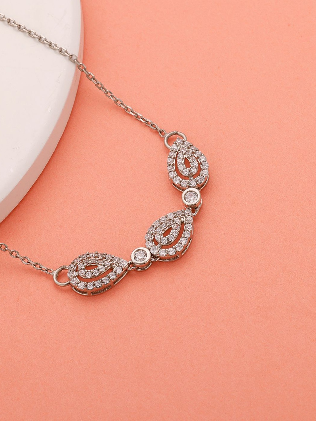 

GIVA Rhodium Plated 925 Silver Artificial Stones Necklace