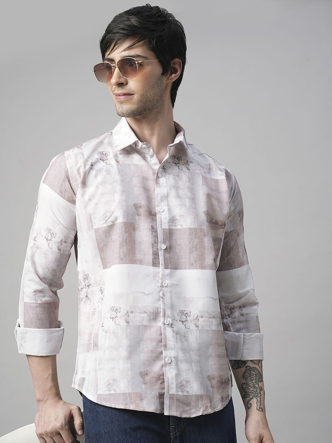 

TRYBUY.IN Men Standard Spread Collar Abstract Printed Cotton Casual Shirt, Multi