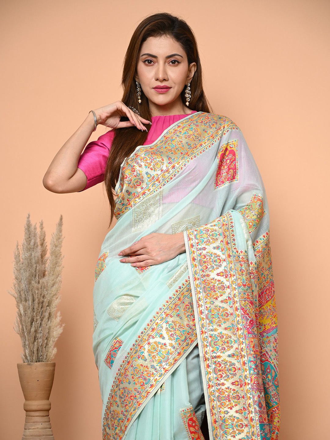 

BEATITUDE Woven Design Zari Saree With Blouse Piece, Blue