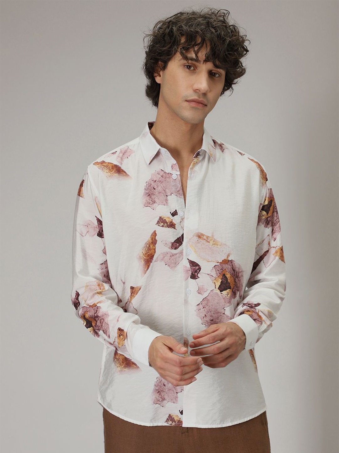 

Banana Club Men Classic Slim Fit Floral Opaque Printed Casual Shirt, Pink