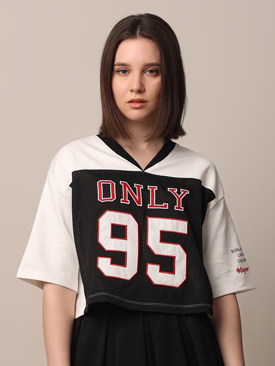 

ONLY Women Varsity Printed V-Neck Cotton Boxy T-shirt, White