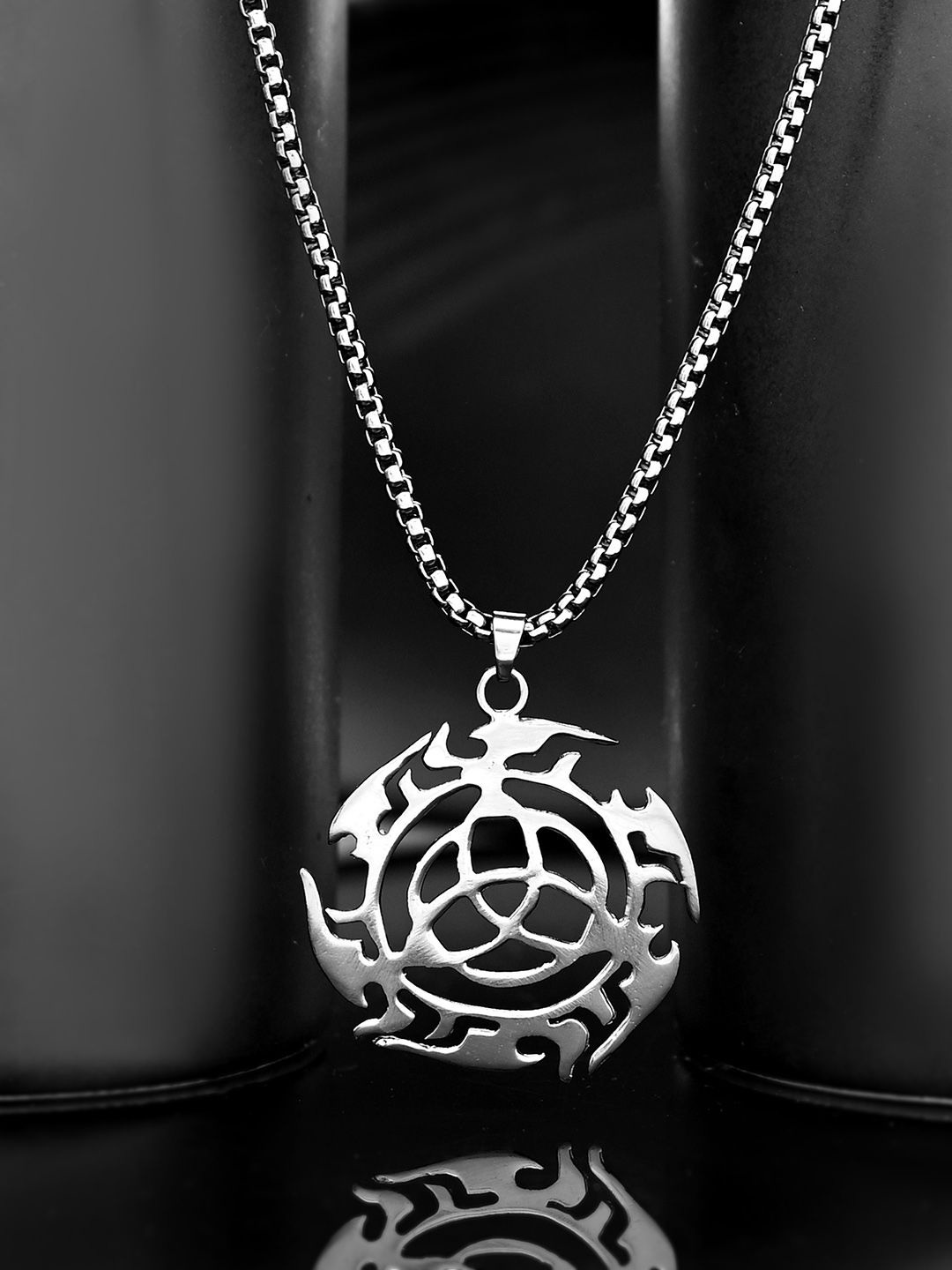 

Voylla Men Rhodium-Plated Eclipse Artistic Maze Pendant With Chain, Silver