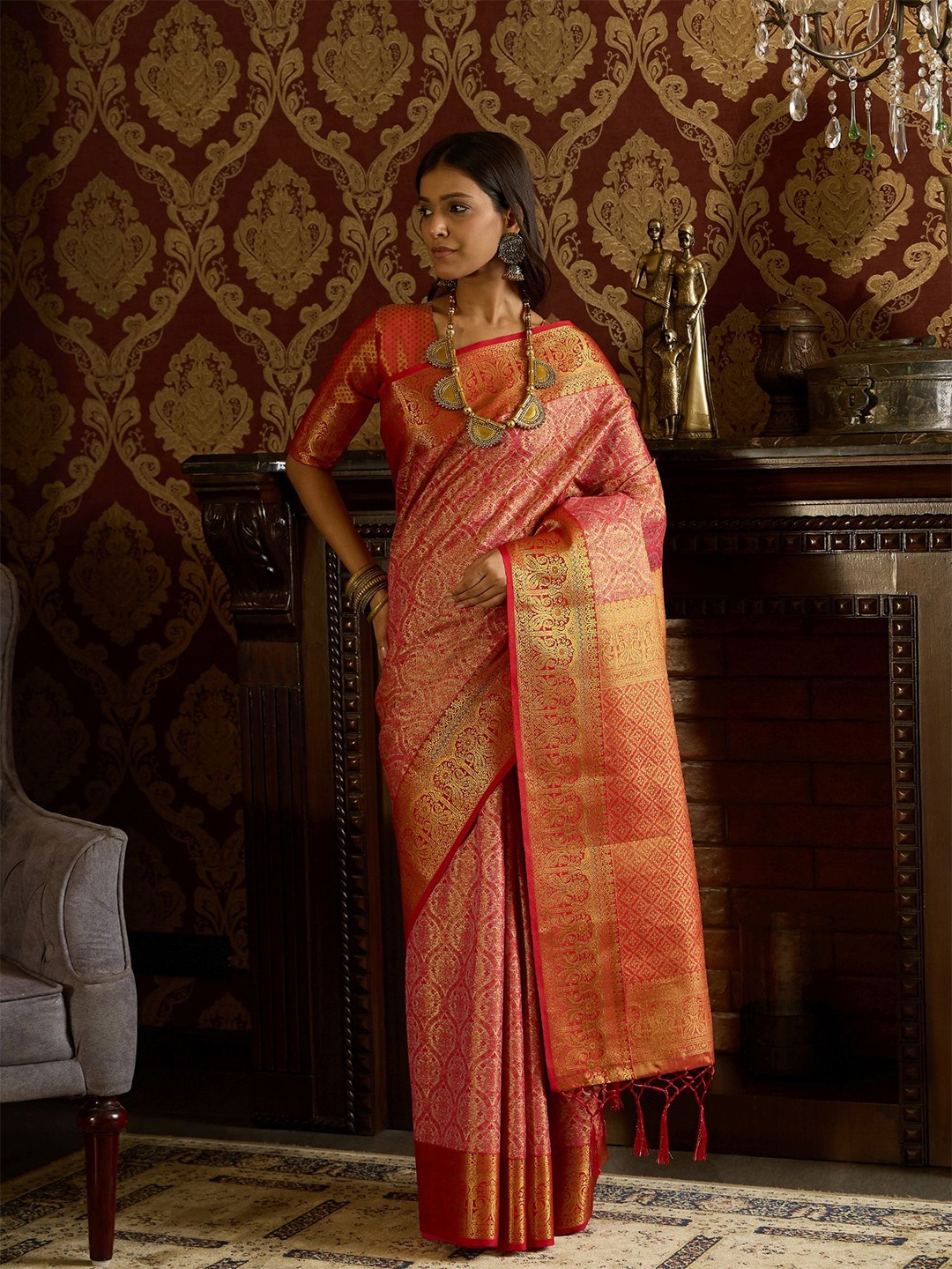 

Dori Woven Design Zari Banarasi Saree, Pink