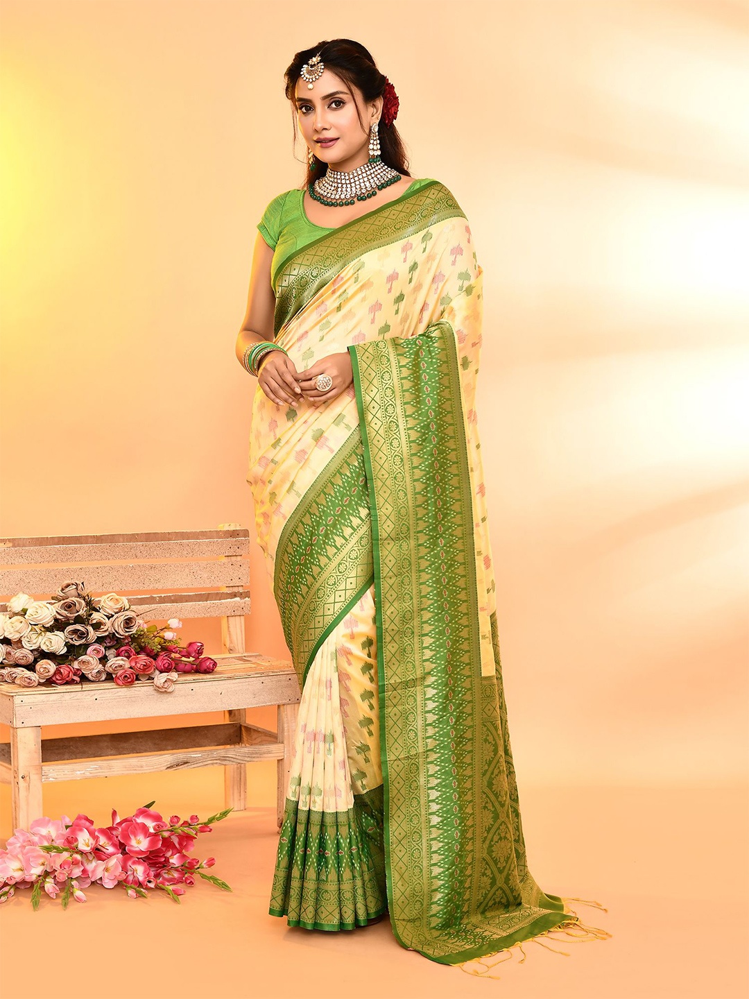 

elora Woven Design Banarasi Saree, Yellow