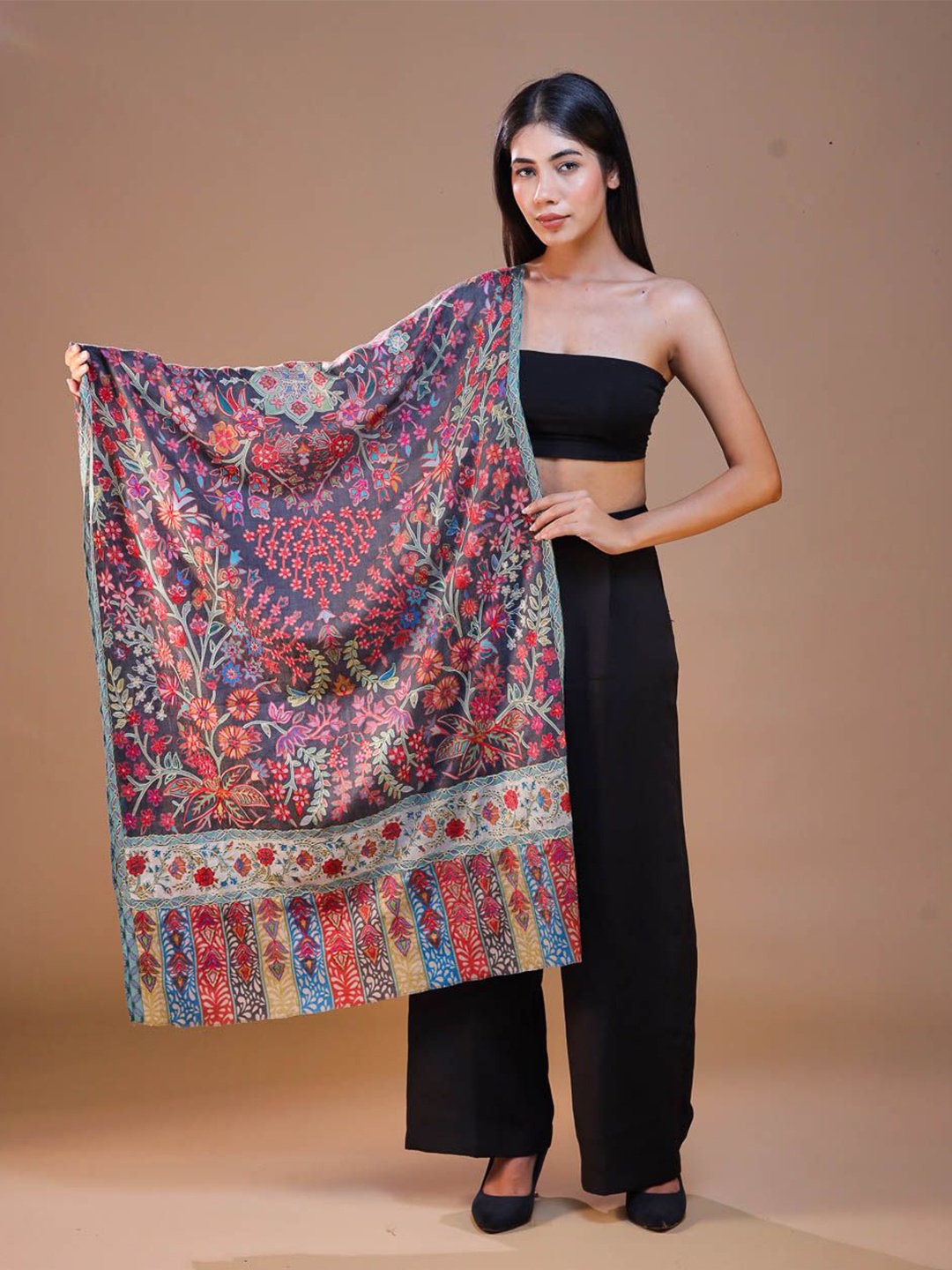 

SWI Stylish Women Printed Floral Taping Stole, Black