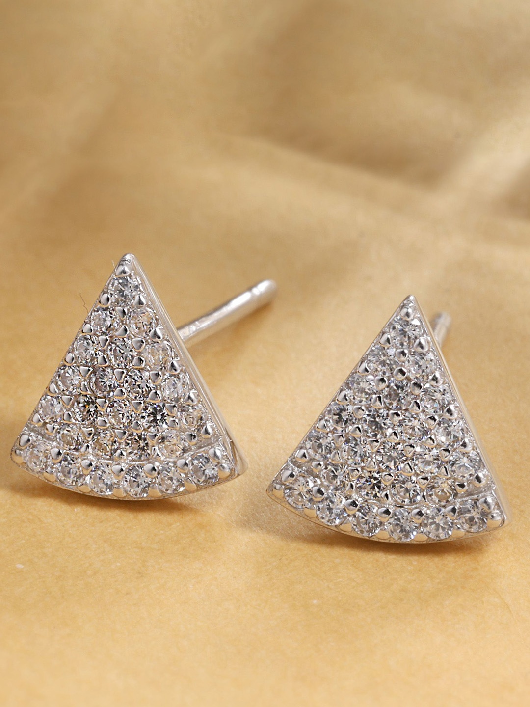 

DEESSA 925 Sterling Silver Rhodium-Plated Triangular Studs Earrings