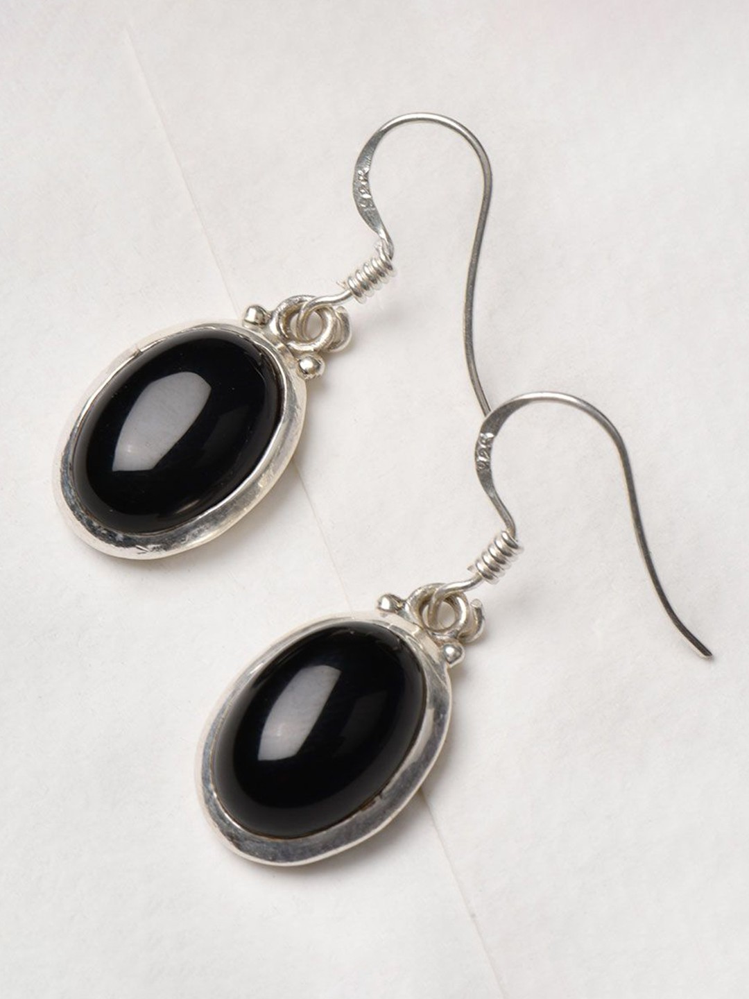

Indianshelf 92.5 Sterling Silver Contemporary Drop Earrings
