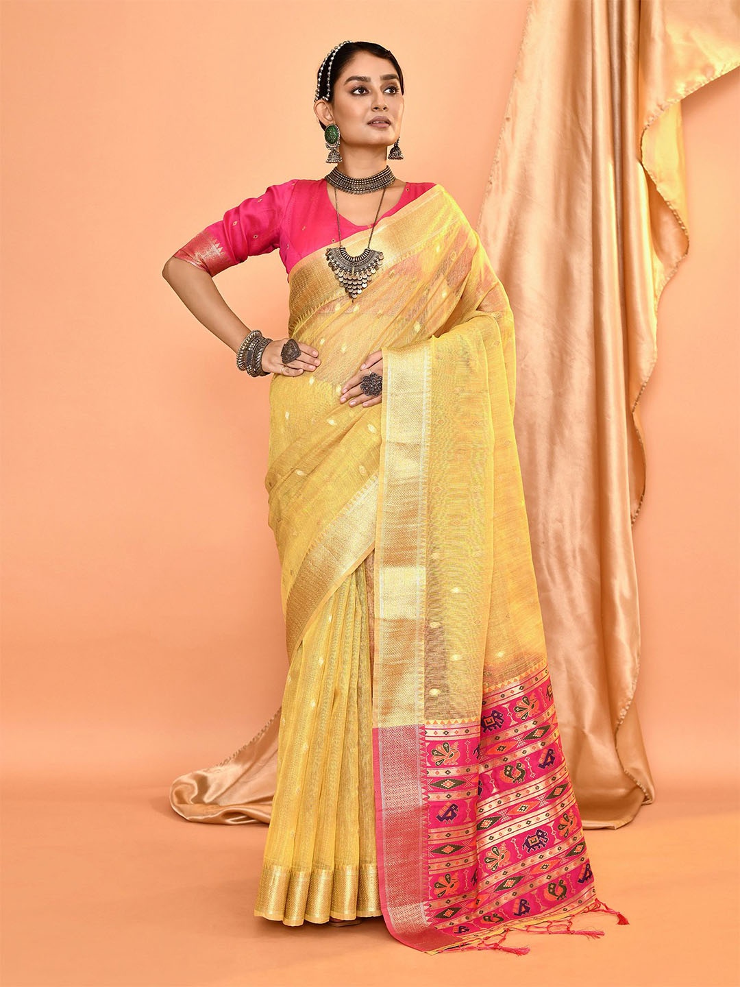 

elora Woven Design Zari Pure Linen Ikat Saree, Yellow