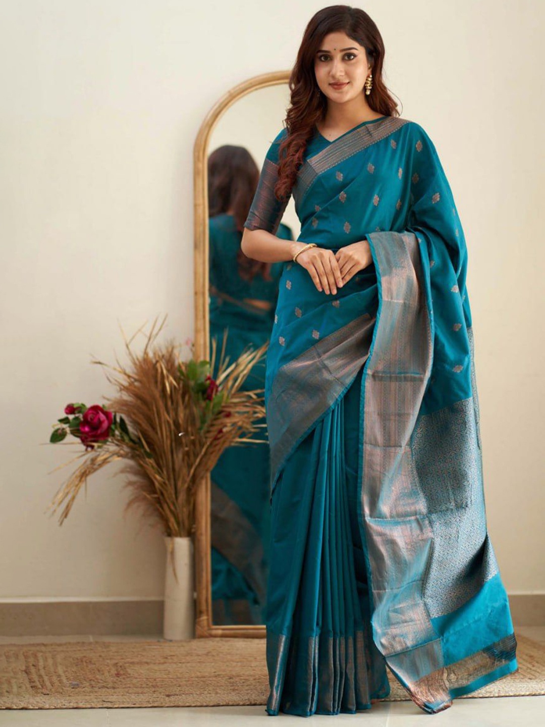 

Quelea Woven Design Zari Pure Silk Banarasi Saree, Sea green
