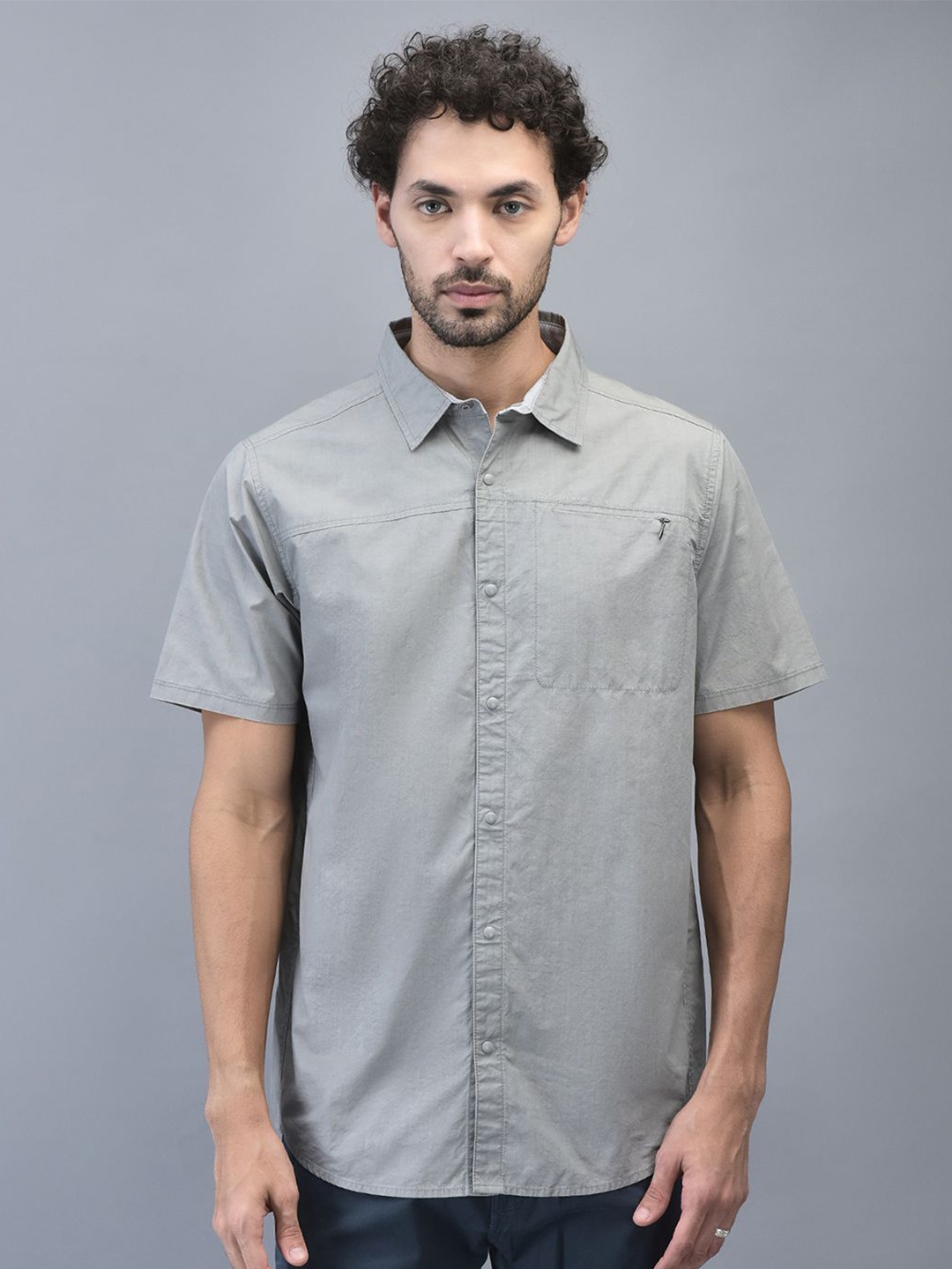 

Woodland Men Spread Collar Solid Casual Shirt, Grey