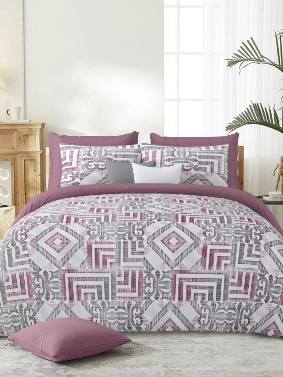 

Sparsh Grey & Pink Ethnic Motifs 180 TC King Bedsheet with 2 Pillow Covers
