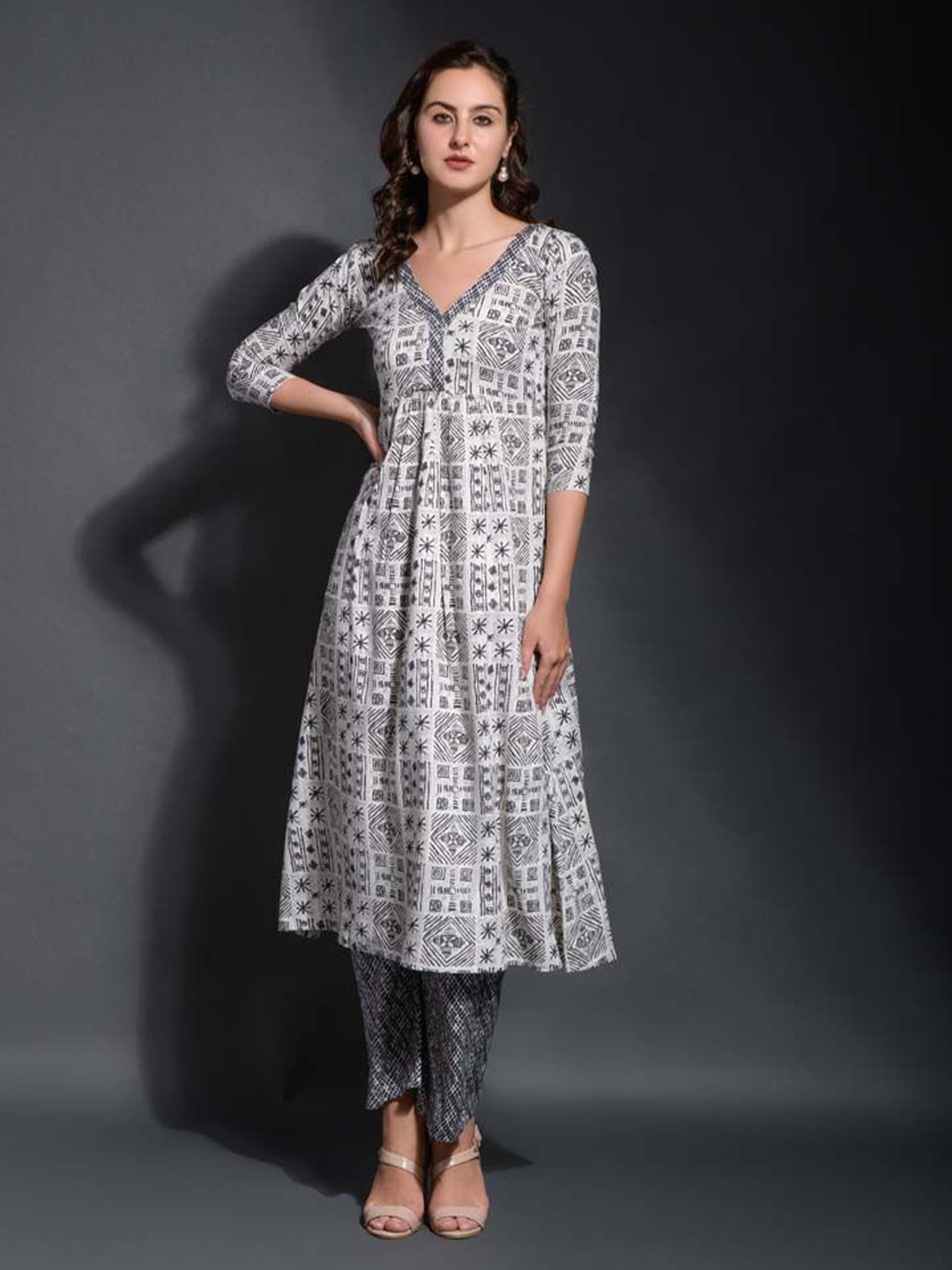 

SAZRIKA Printed Anarkali Flared Kurtas, Off white