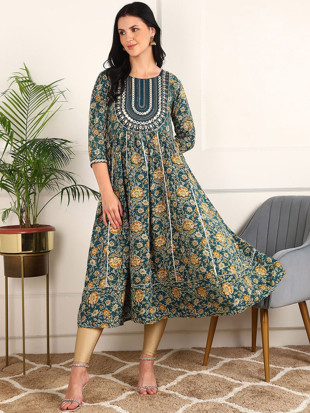 

Kapad Dwar Ethnic Motifs Printed Mirror Work Anarkali Kurta, Green