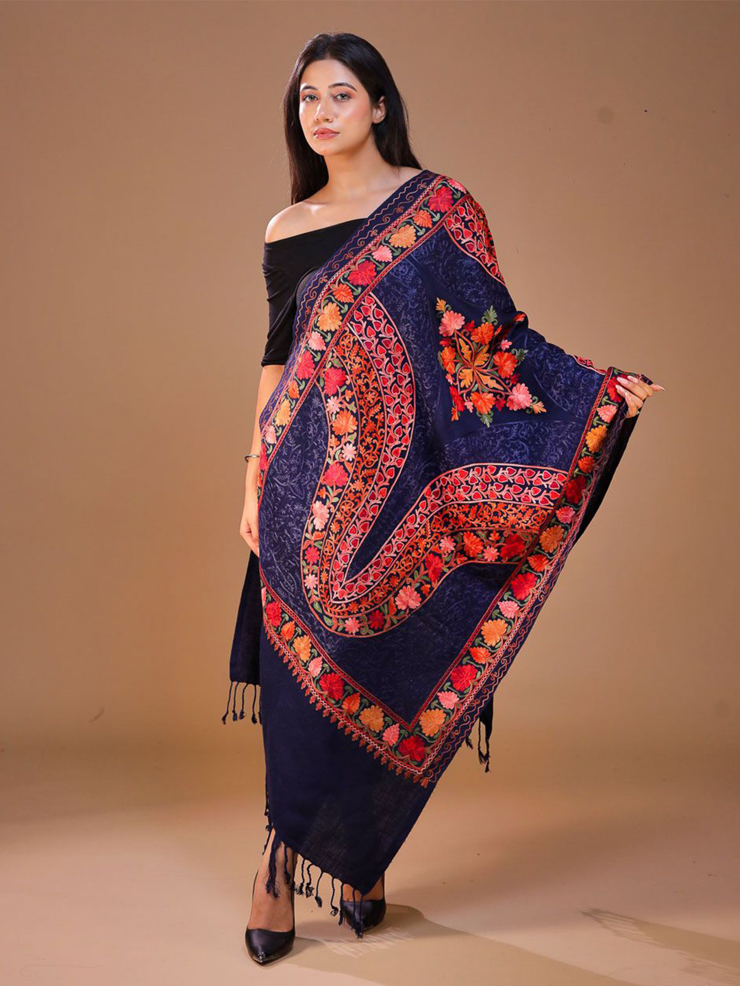 

SWI Stylish Women Aari Embroidery Wool Stole, Navy blue