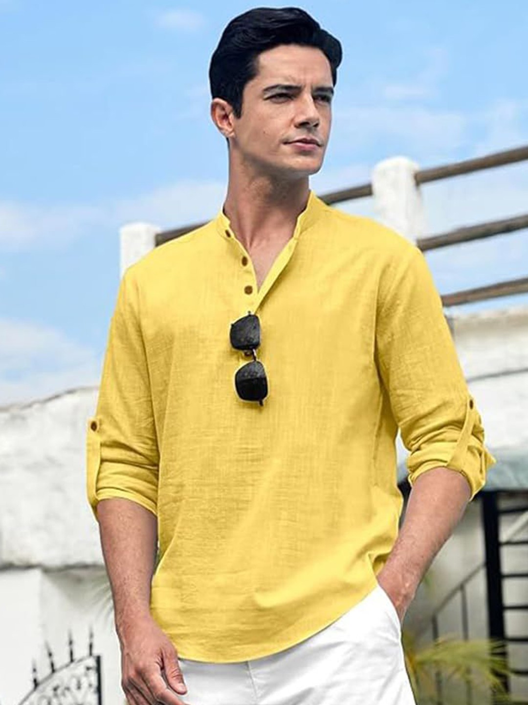 

Vida Loca Men Kurta, Yellow