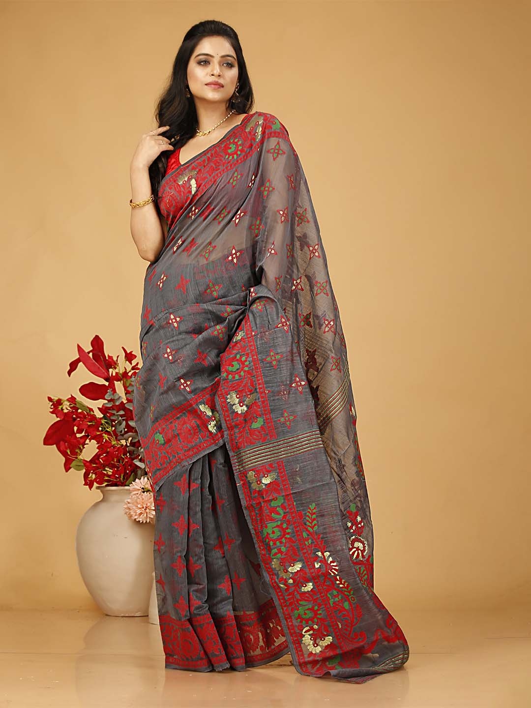 

SLAGHA Ethnic Motifs Woven Design Zari Jamdani Saree, Grey