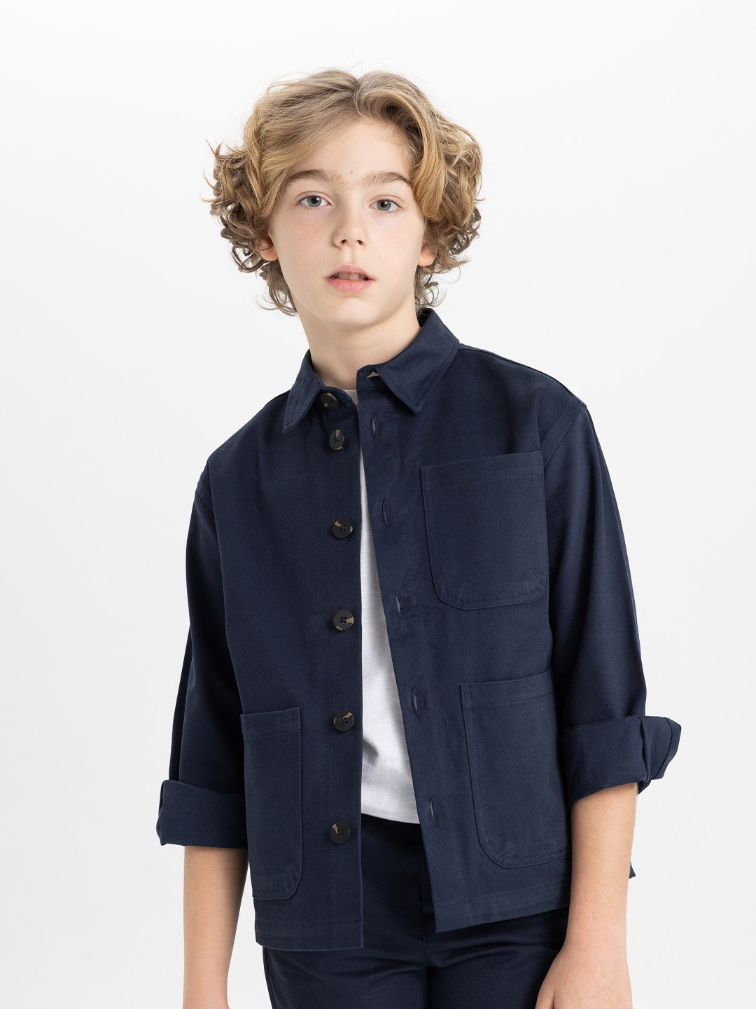 

DeFacto Boys Spread Collar Solid Cotton Casual Shirt, Navy blue
