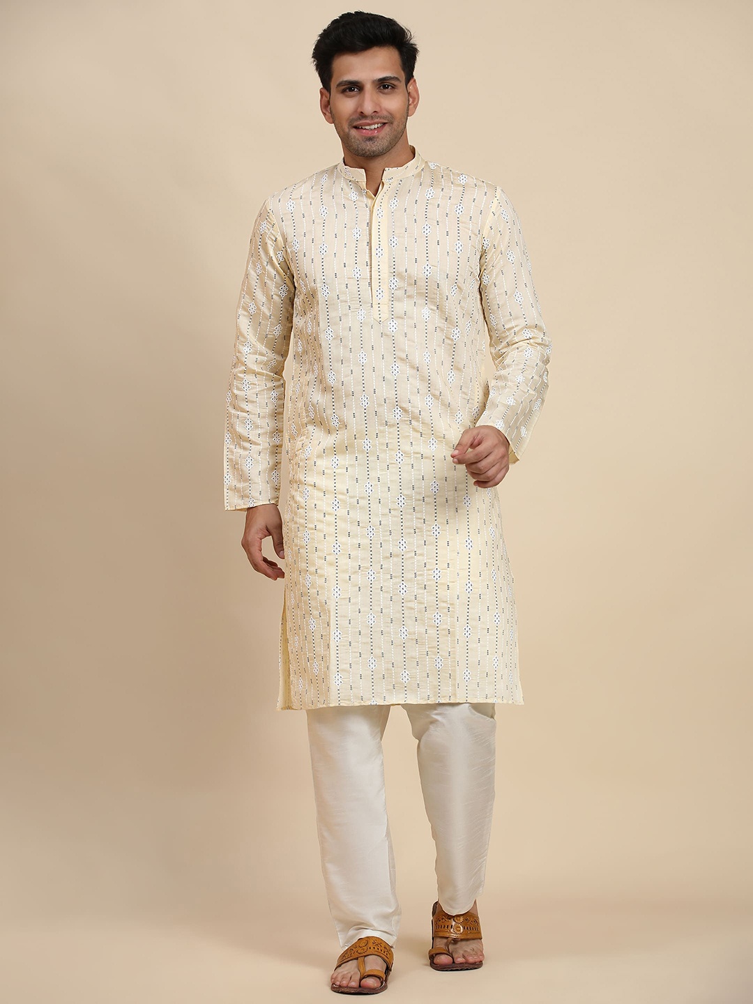 

Rawayi Geometric Embroidered Sequinned Mandarin Collar Cotton Straight Kurta, Cream