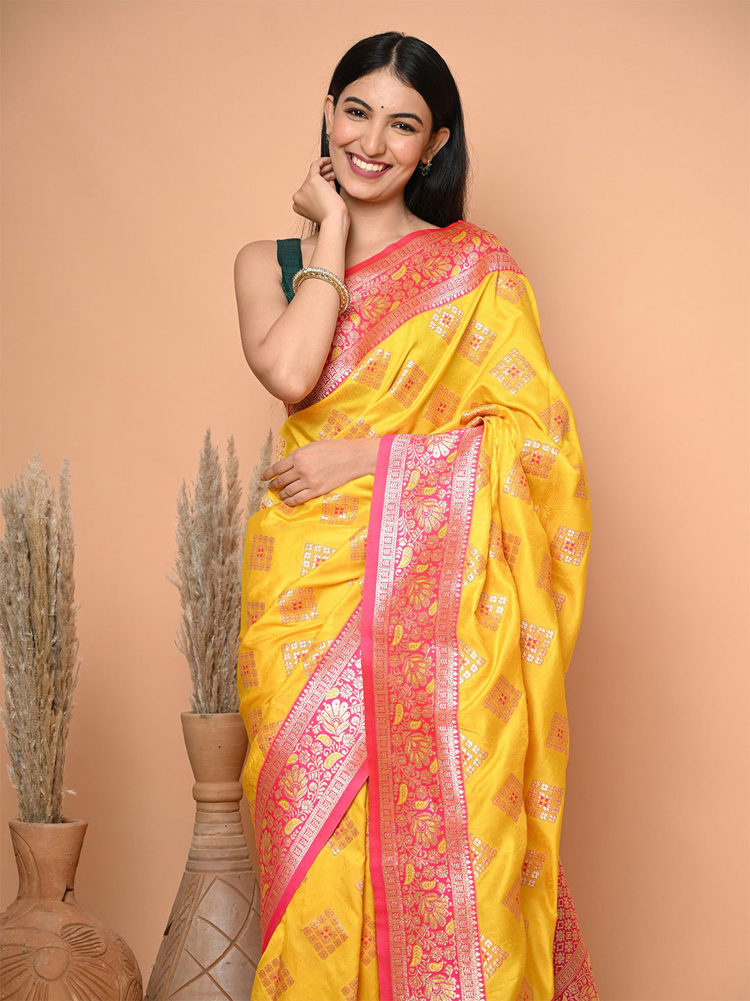 

BEATITUDE Woven Design Ready to Wear Saree, Yellow