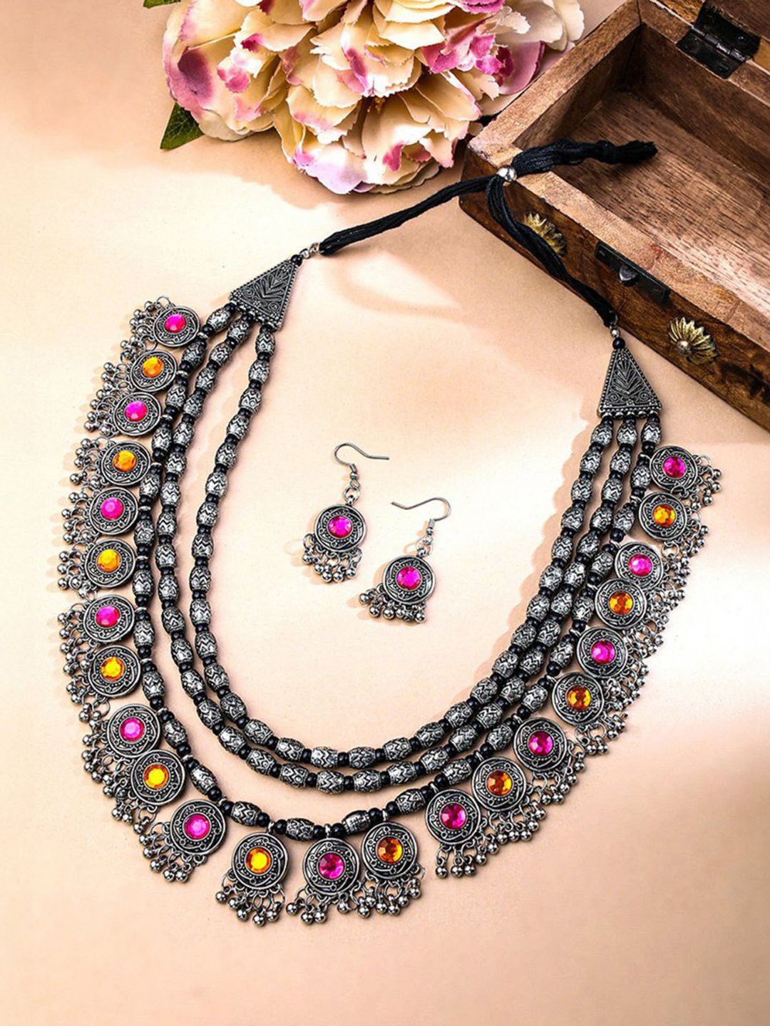 

FIMBUL Silver-Plated Oxidised Stone-Studded & Beaded Jewellery Set