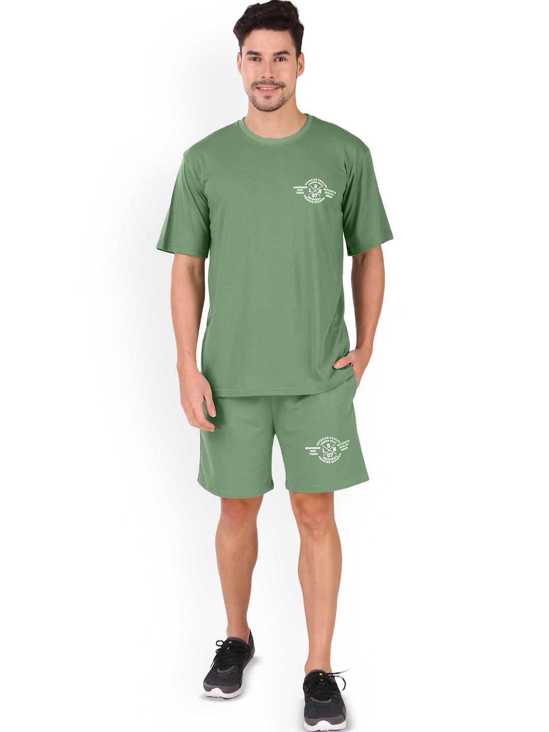 

London Hills Round Neck Short Sleeves Oversized T-Shirt & Shorts, Green