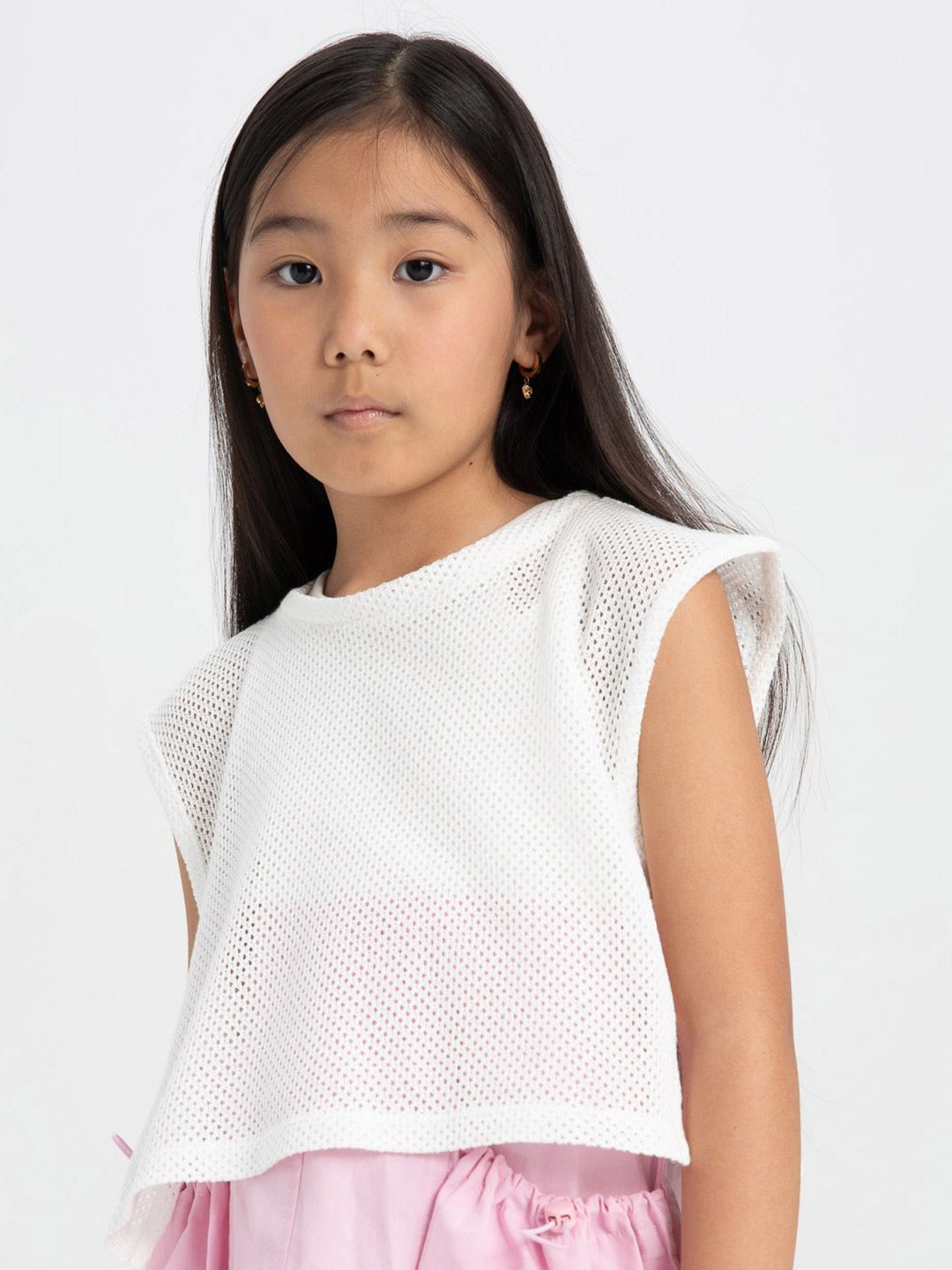 

DeFacto Girls Self Design Round Neck Cotton Top, White